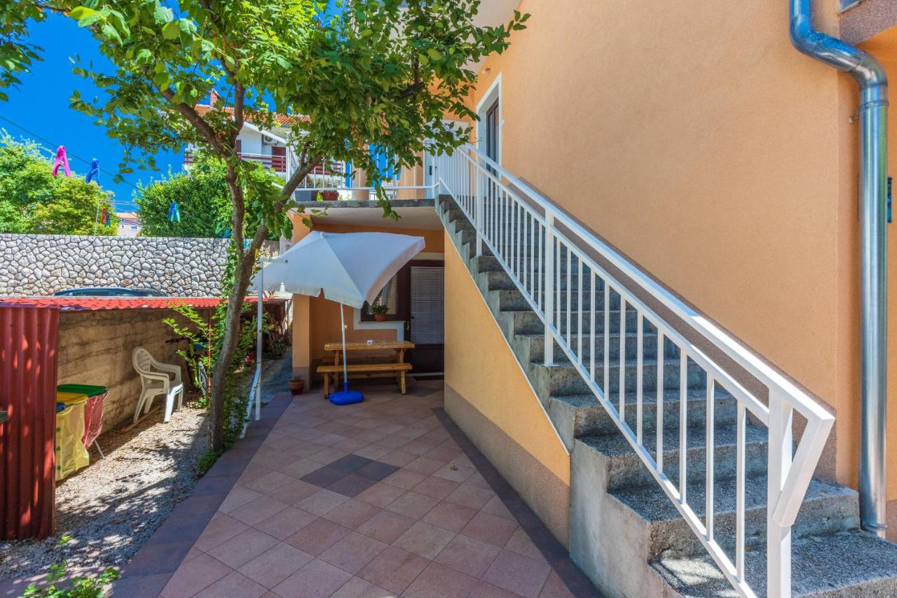 Apartments Lilin Crikvenica Buitenkant foto