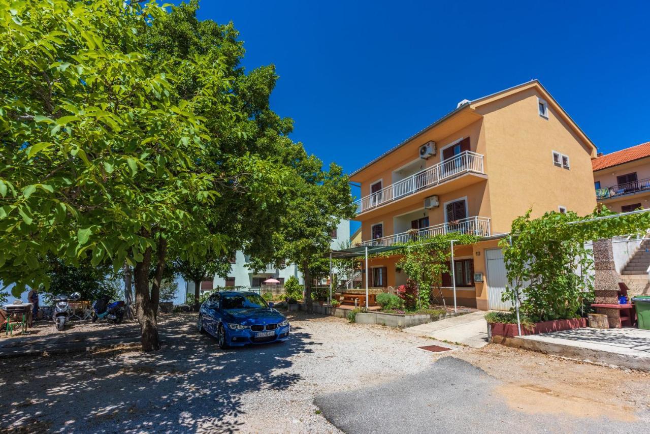 Apartments Lilin Crikvenica Buitenkant foto