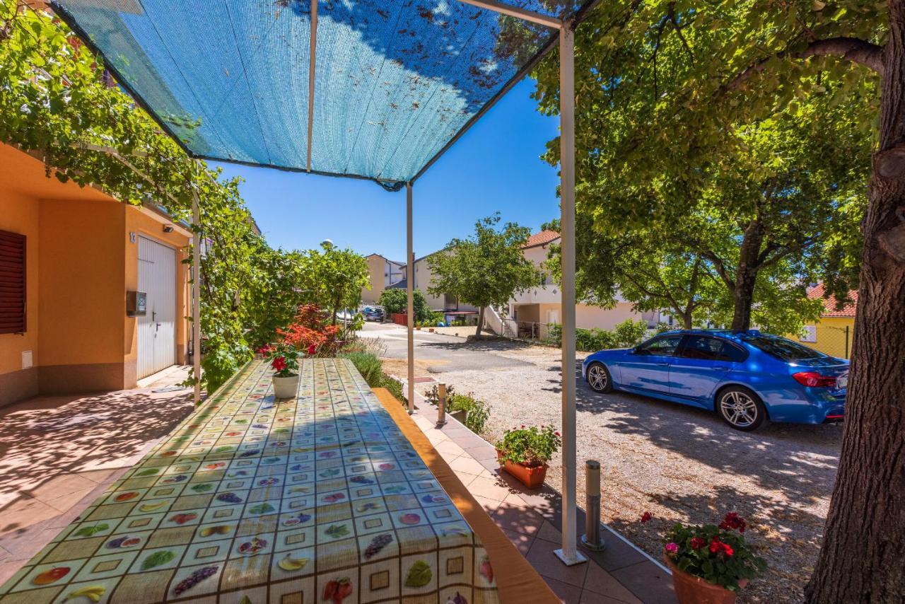 Apartments Lilin Crikvenica Buitenkant foto