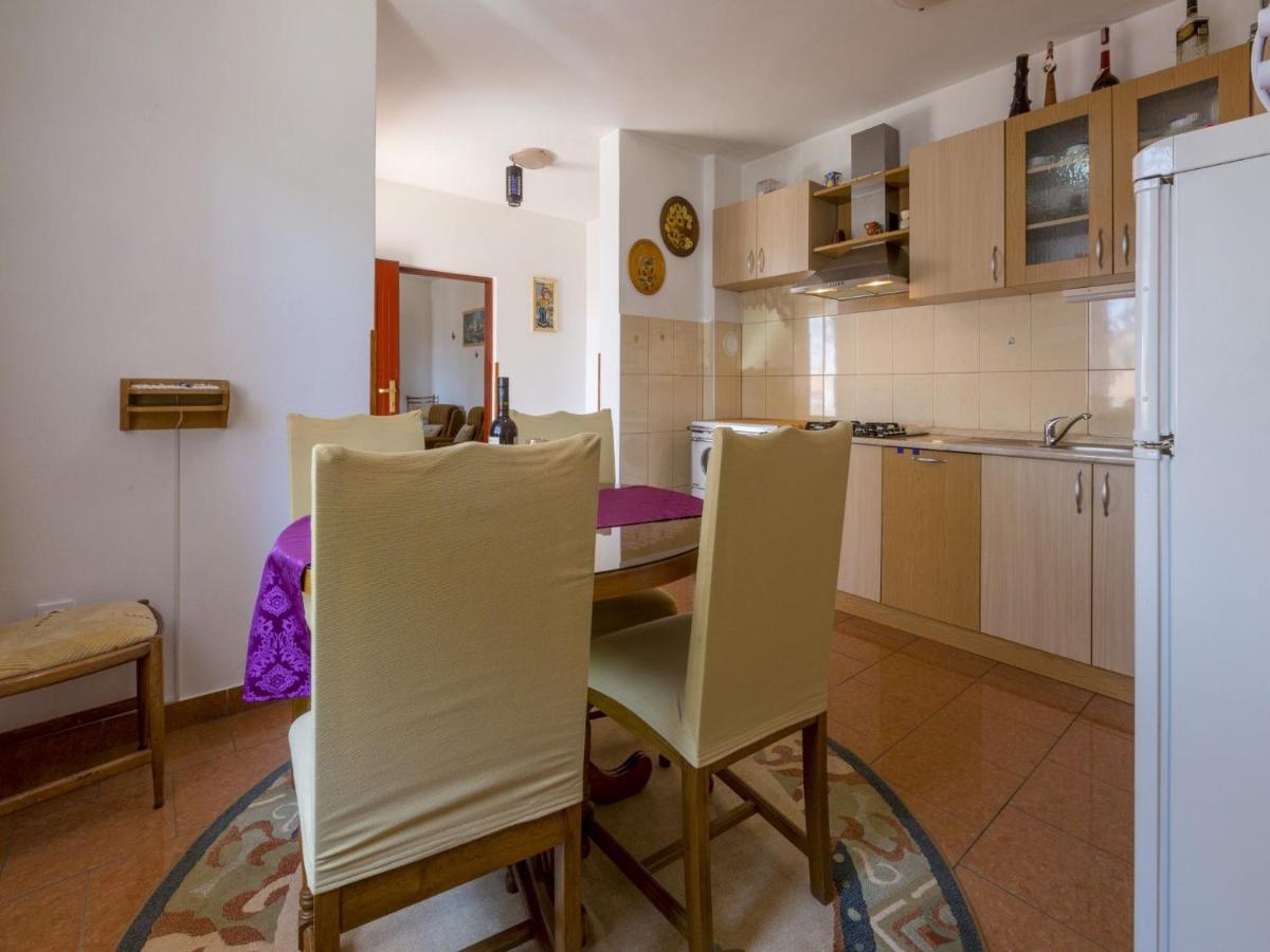 Apartments Lilin Crikvenica Buitenkant foto
