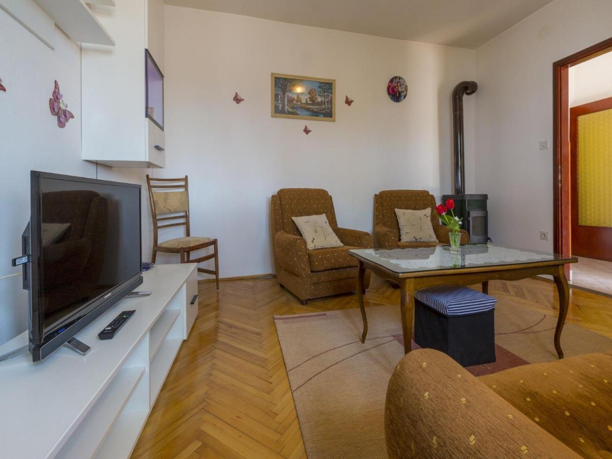 Apartments Lilin Crikvenica Buitenkant foto