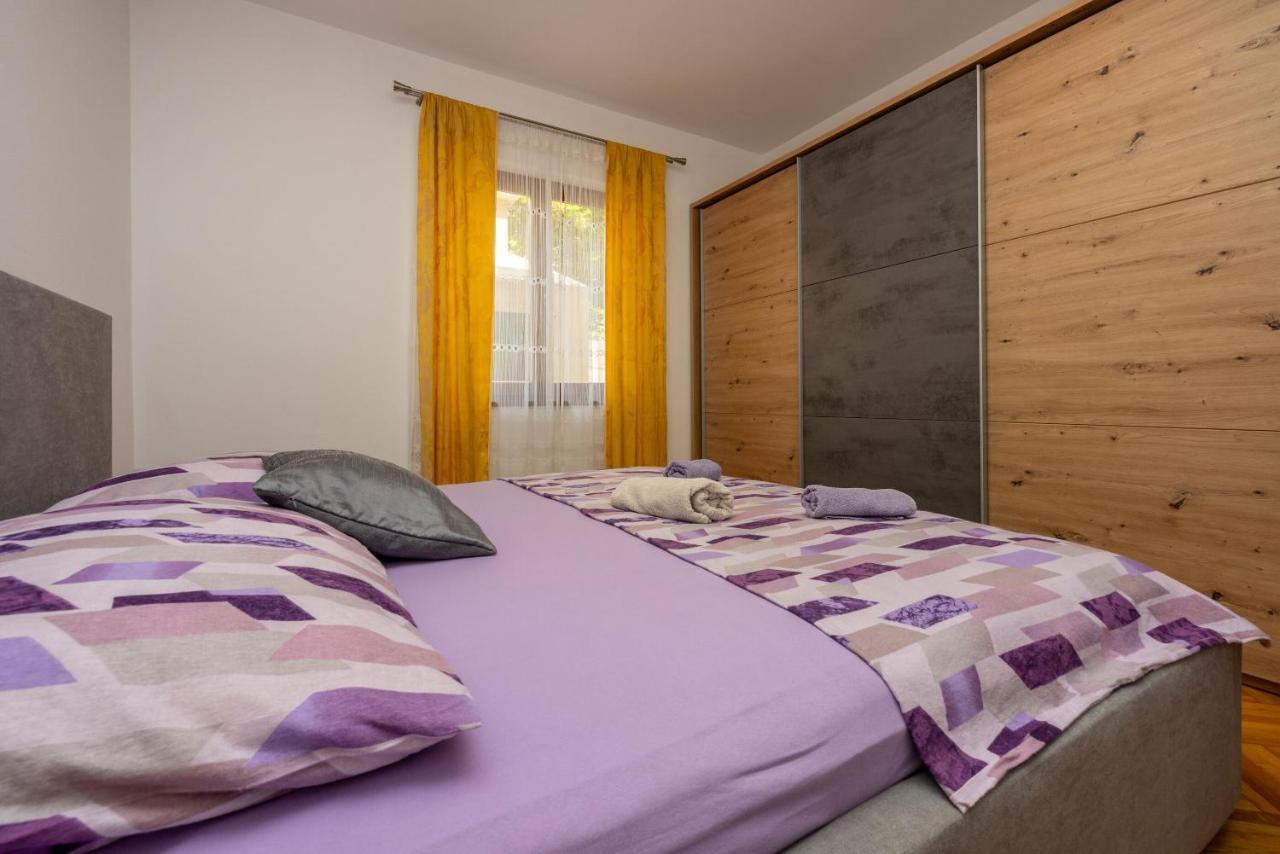 Apartments Lilin Crikvenica Buitenkant foto